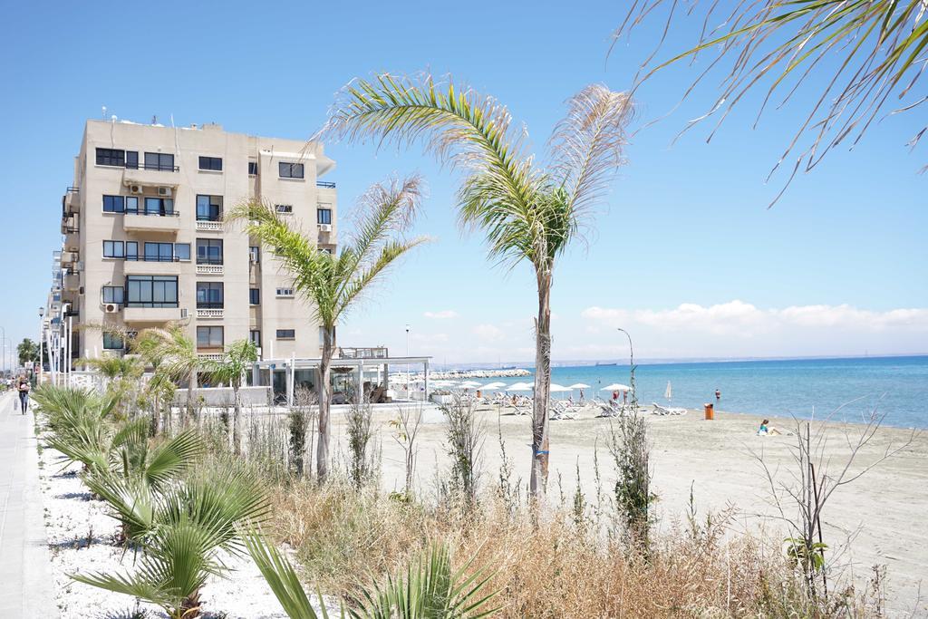 Lazuli Sea View-Beachfront Ap 405 Larnaca Zewnętrze zdjęcie