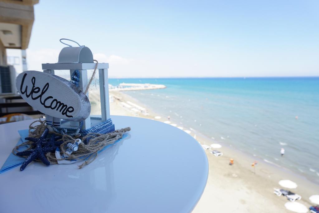 Lazuli Sea View-Beachfront Ap 405 Larnaca Zewnętrze zdjęcie