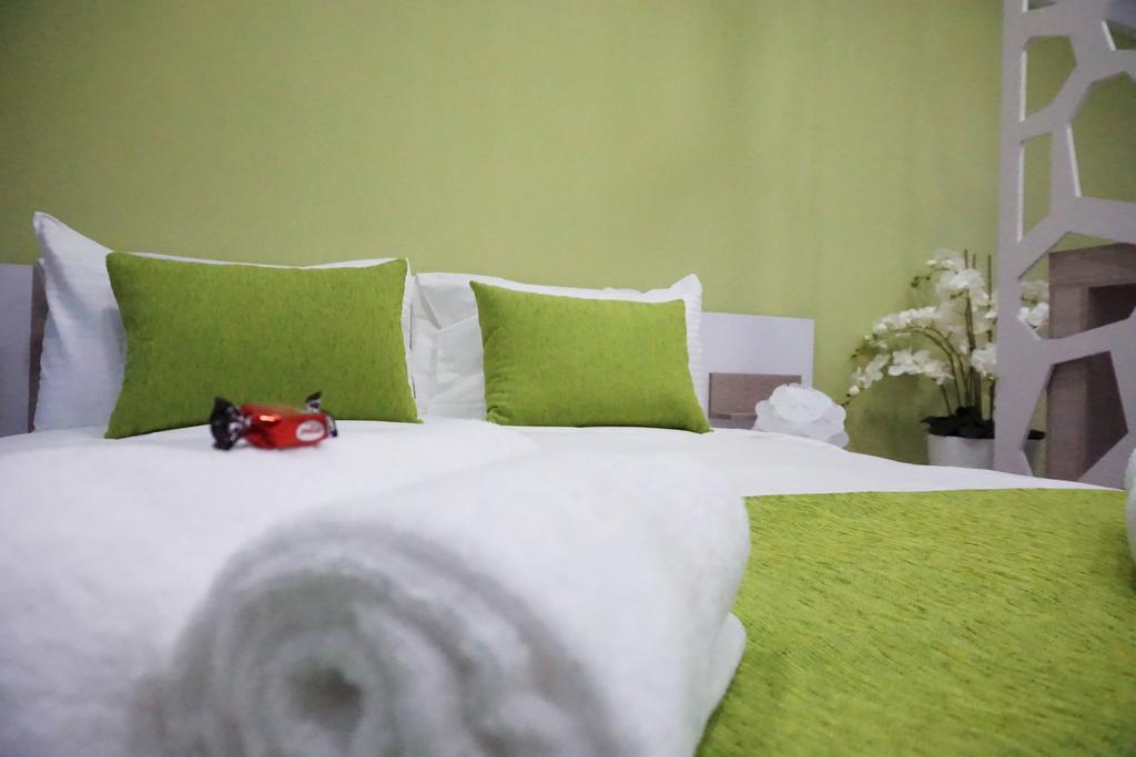 Lazuli Sea View-Beachfront Ap 405 Larnaca Zewnętrze zdjęcie